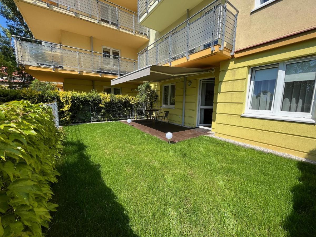 Apartament Z Garazem I Ogrodem โควอบเซก ภายนอก รูปภาพ