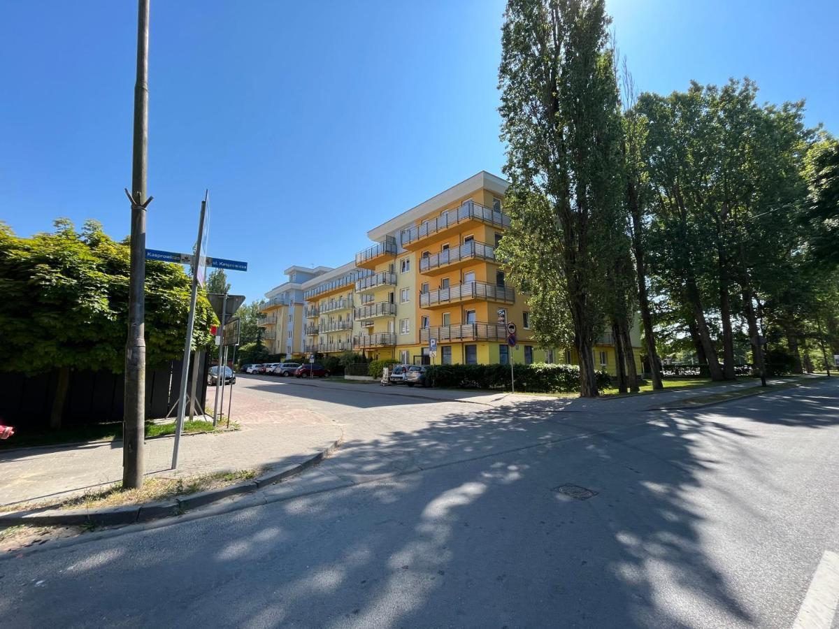 Apartament Z Garazem I Ogrodem โควอบเซก ภายนอก รูปภาพ